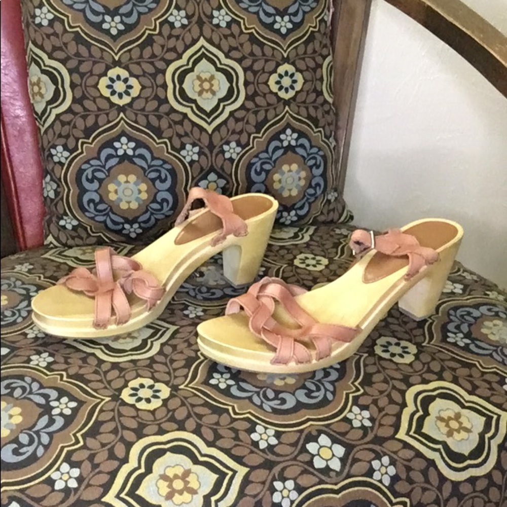 Boho heals with ankle strap